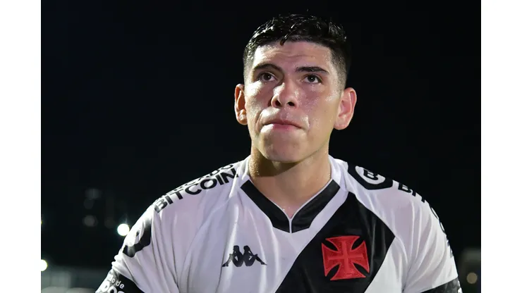 Foto: Thiago Ribeiro/AGIF - Palacios se rende a meio-campista do Vasco