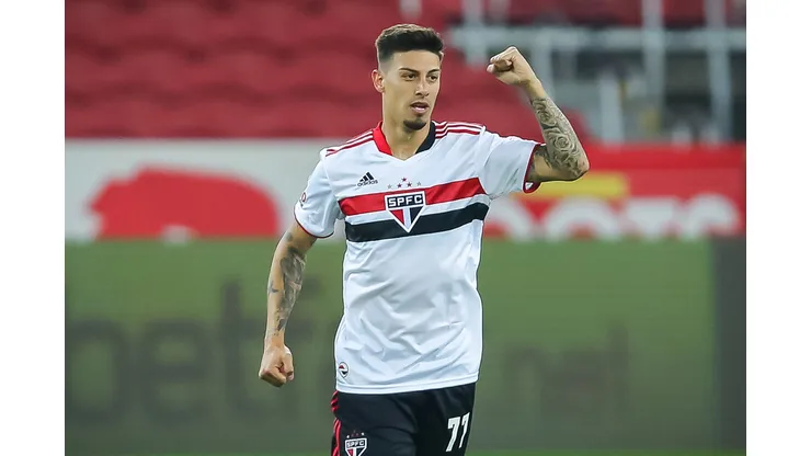 Foto: Pedro H. Tesch/AGIF - Rigoni pode voltar entre os titulares do São Paulo