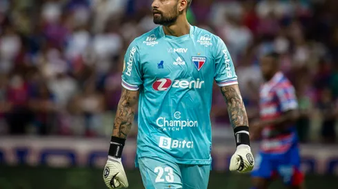 Foto: Pedro Chaves/AGIF – Jornalista abre o jogo sobre interesse de clube da Série A em Max Walef