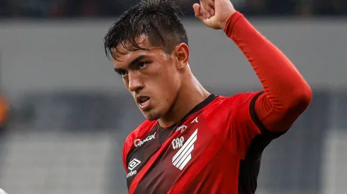 Foto: Gabriel Machado/AGIF- Cuello será titular na partida de logo mais