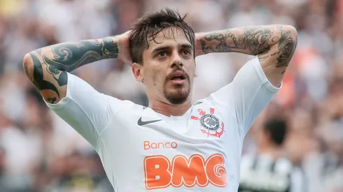 Foto: Marcello Zambrana/AGIF- Fagner voltou a sentir dores e sequer viajou para a Argentina