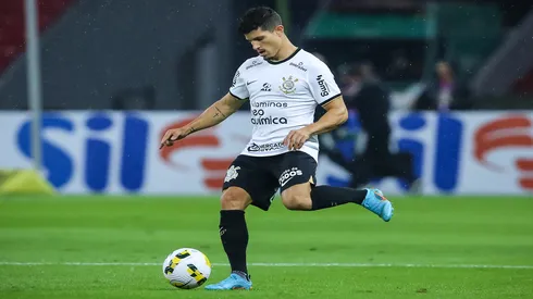 Pedro H. Tesch/AGIF – Rafael Ramos, lateral-direito do Corinthians