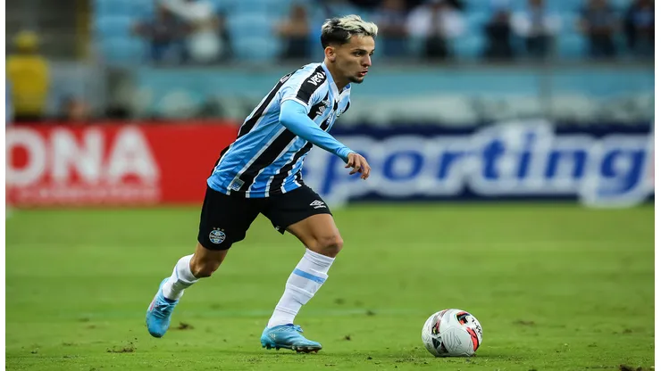 Pedro H. Tesch/AGIF - Gabriel Teixeira, atacante do Grêmio