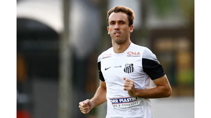 Foto: Ricardo Saibun/AGIF - Thiago Ribeiro relembra passagens por Santos e São Paulo