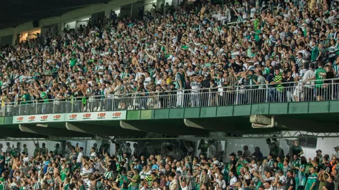 Robson Mafra/AGIF – Torcida do Coritiba no Couto Pereira