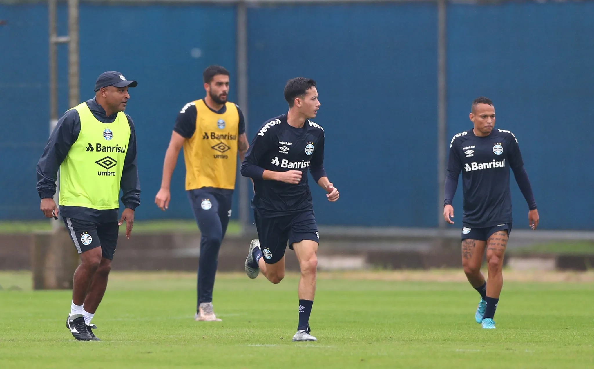 Foto: Flickr Oficial Grêmio FBPA/Márcio Neves | Roger se rende ao talento de joias do Grêmio