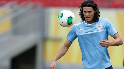 Cavani. Treino do Uruguai. Copa das Confederacoes FIFA 2013. Arena Pernambuco, 22 de Junho de 2013. Recife, Pernambuco, Brasil. Foto: Adalberto Marques/AGIF