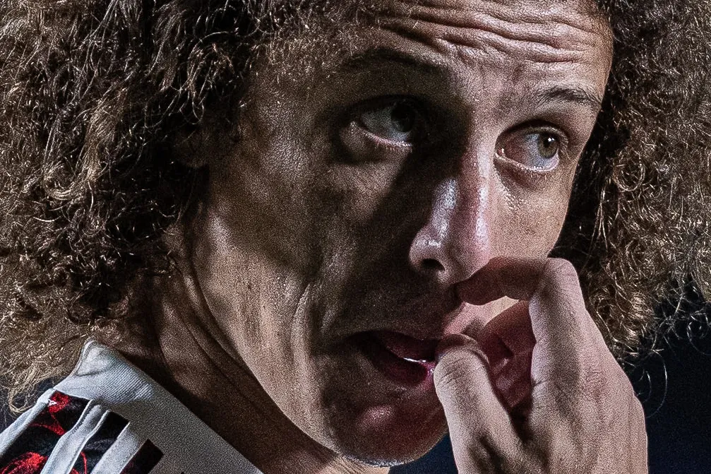 Foto: Heber Gomes/AGIF – David Luiz foi criticado.