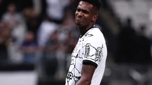 Foto: Ettore Chiereguini/AGIF- Jô é desfalque certo para a partide de hoje do Timão
