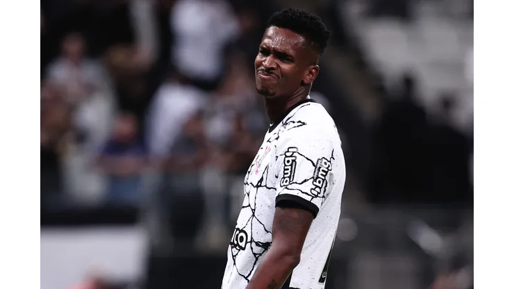 Foto: Ettore Chiereguini/AGIF- Jô é desfalque certo para a partide de hoje do Timão
