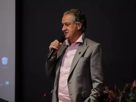 Sérgio Coelho exalta o trabalho de Antonio Mohamed e visa 'blindar' elenco das críticas