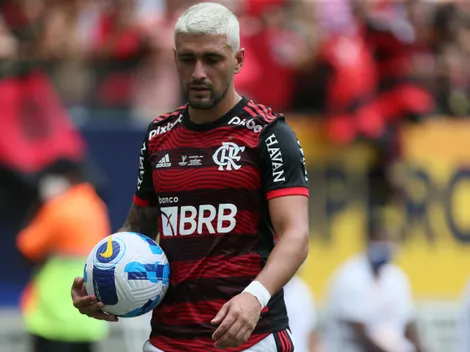 Arrascaeta é 'ofuscado' por xodó do Fluminense e agita torcida na web