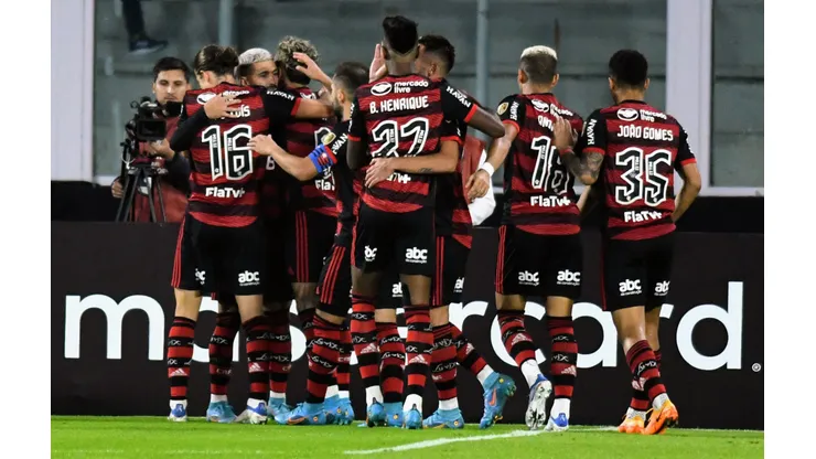 Fotobairesarg/AGIF - Elenco do Flamengo no duelo com o Talleres, pela Libertadores