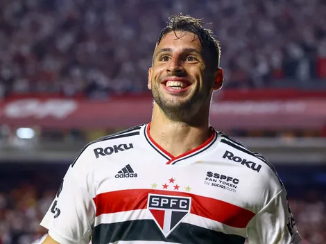 Calleri "se derrete" pelo Fortaleza e cita até Vojvoda