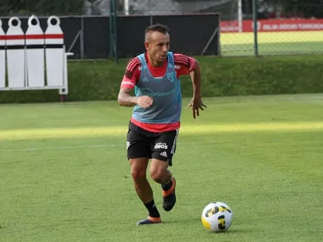 São Paulo enfrenta o Santos com foco no Campeonato Brasileiro