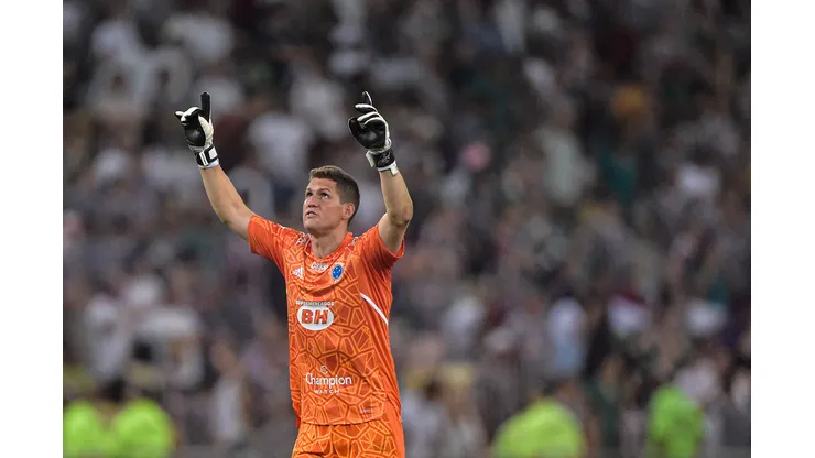 Foto: (Thiago Ribeiro/AGIF) - Rafael Cabral quer que o Cruzeiro mantenha a pegada para sacramentar o acesso na Série B