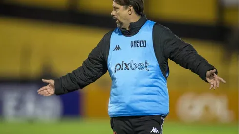 Daniel Ramalho/CRVG – Maurício Souza, técnico do Vasco