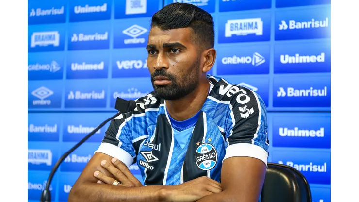 Foto: Lucas Uebel/GREMIO FBPA - Jornalista expõe treta de Thiago Santos no Grêmio