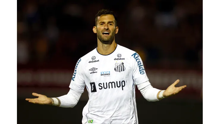 Foto: Thiago Calil/AGIF - Baptistão expõe bastidores do Santos