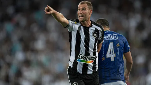 Jorge Rodrigues/AGIF – Joel Carli, zagueiro do Botafogo