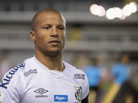 Parça de Sanchez decepciona e vira 'dor de cabeça' para Bustos no Santos