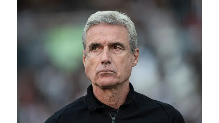 Foto: Jorge Rodrigues/AGIF - Titular do Botafogo não comparece ao treino