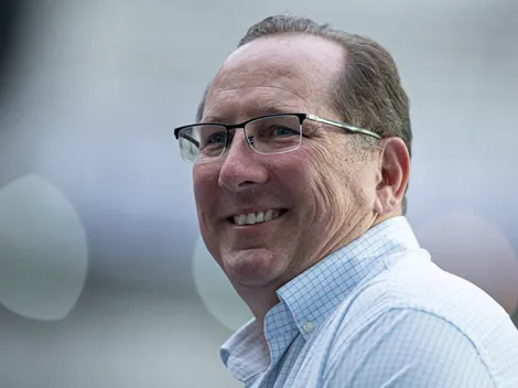 "De balançar o aeroporto"; Textor 'sai da casinha' e crava contratações no Botafogo