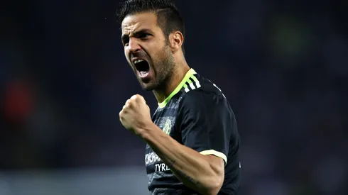 LEICESTER, ENGLAND – SEPTEMBER 20: Cesc Fabregas of Chelsea celebreates after Cesar Azpilicueta of Chelsea scores his sides second goal during the EFL Cup Third Round match between Leicester City and Chelsea at The King Power Stadium on September 20, 2016 in Leicester, England. (Photo by Julian Finney/Getty Images)