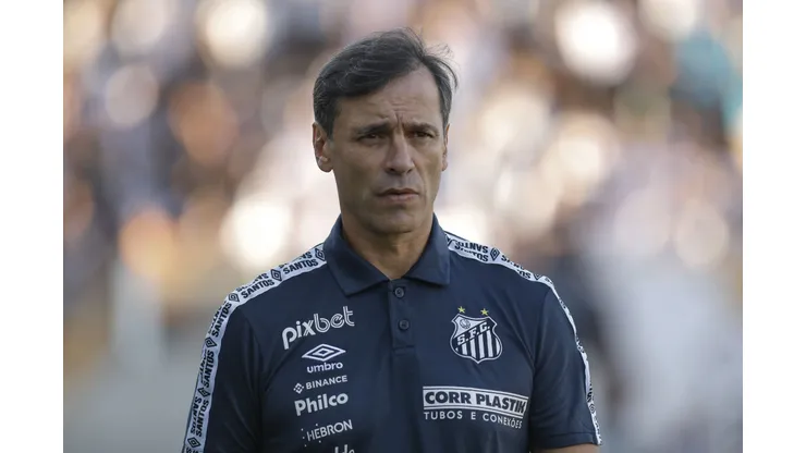 (Photo by Ricardo Moreira/Getty Images) - Argentino tem renegado o jogador do Peixe
