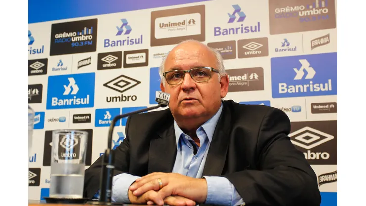 Foto: Flickr Grêmio- Romildo 'bate o martelo' sobre contratações