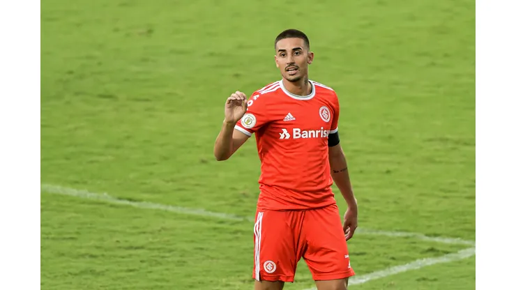 RJ - Rio de Janeiro - 14/02/2021 - BRASILEIRO A 2020, VASCO X INTERNACIONAL - Thiago Galhardo jogador do Vasco durante partida contra o Internacional no estadio Sao Januario pelo campeonato Brasileiro A 2020. Foto: Thiago Ribeiro/AGIF