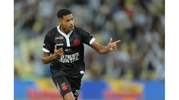 Foto: Thiago Ribeiro/AGIF | Marrony vira assunto em rival do Vasco no RJ