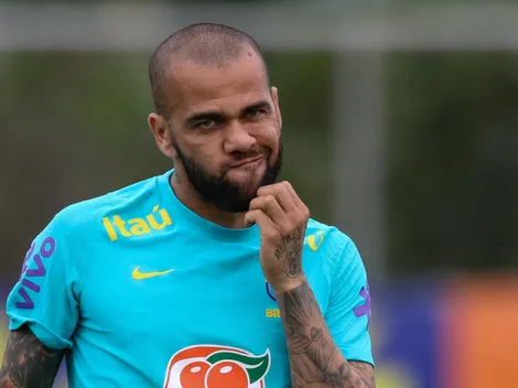 Neto 'sai da casinha' e coloca titular do Fortaleza acima de Daniel Alves