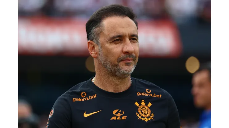Foto: Marcello Zambrana/AGIF- Vitor Pereira esboçou diversas novidades nos 11 titulares