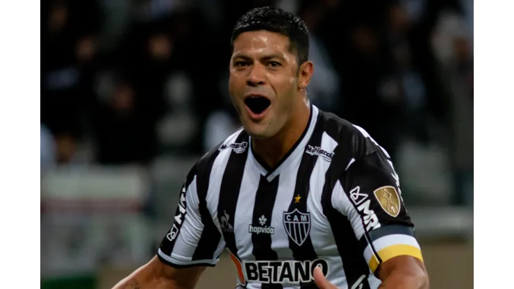 Foto: Fernando Moreno/AGIF - Hulk faz campanha solidária com moradores de rua