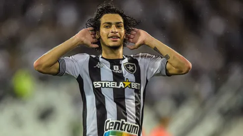 Foto: Thiago Ribeiro/AGIF – Matheus Nascimento retorna ao Botafogo