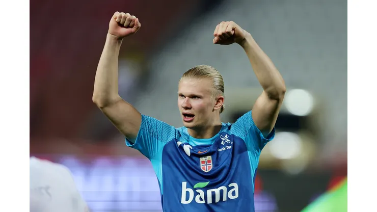 Photo by Srdjan Stevanovic/Getty Images - Haaland atinge marca importante na seleção