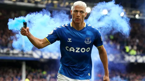 Photo by Jan Kruger/Getty Images – Richarlison se aproxima de acerto com rival do Everton na Premier League