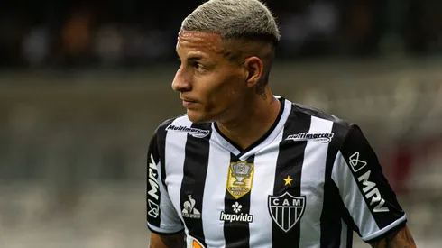 Foto: (Alessandra Torres/AGIF) – Guilherme Arana adotou um discurso mais apaziguador no Atlético nesta sexta (10)