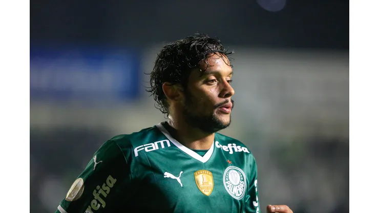 Foto: Luiz Erbes/AGIF - Scarpa terá chance de jogar em posição preferida no Palmeiras