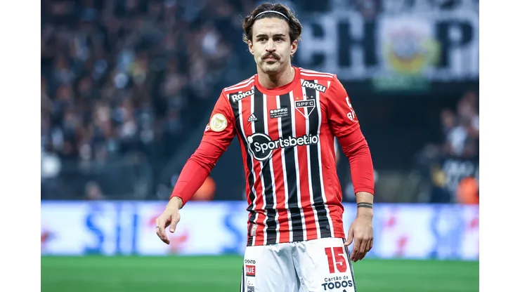 Foto: (Marcello Zambrana/AGIF) - Gabriel Neves é um dos 10 desfalques do São Paulo para o jogo contra o Coritiba