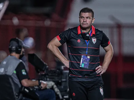 777 decide o que fazer com Louzer e +1 especulados no Vasco