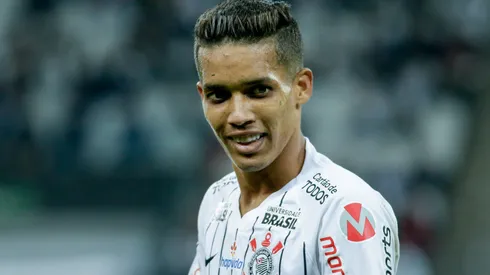 Foto: Marcello Zambrana/AGIF – Pedrinho entra no radar de rival do Corinthians na Série A
