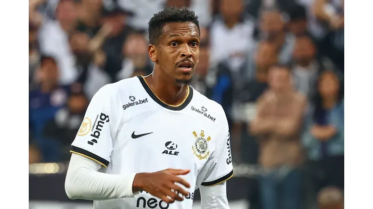 Foto: Marcello Zambrana/AGIF- Jô tem futuro indefinido no Timão