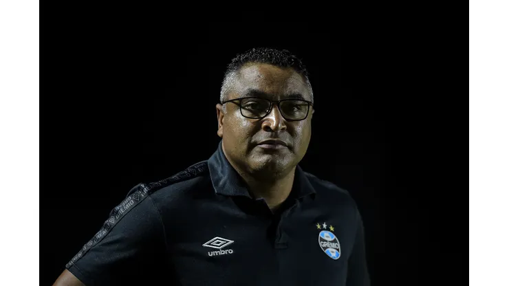 Foto: Thiago Ribeiro/AGIF - Roger Machado tem desfalque de última hora no Grêmio