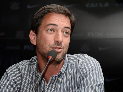 Bahia comunica Duílio sobre interesse na contratação de atacante do Corinthians