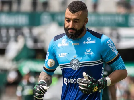 Em final de contrato na Itália, goleiro surge como opção a Muralha no Coritiba