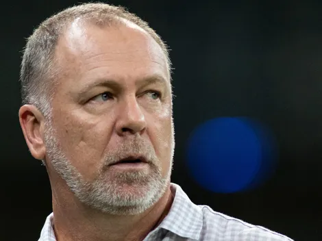 Mano 'sai da casinha' e esquenta bastidores ao comentar boicote ao treino no Internacional