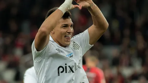 Foto: Robson Mafra/AGIF - Marcos Leonardo atinge marca surpreendente na temporada