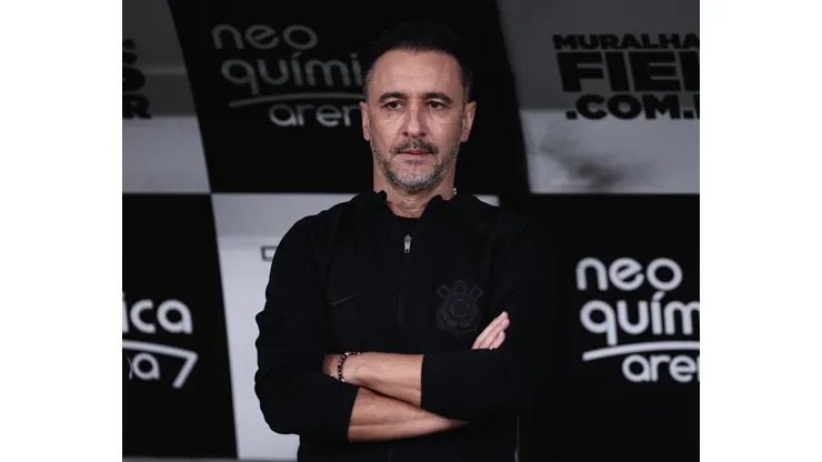 Ettore Chiereguini/AGIF - Vítor Pereira, técnico do Corinthians